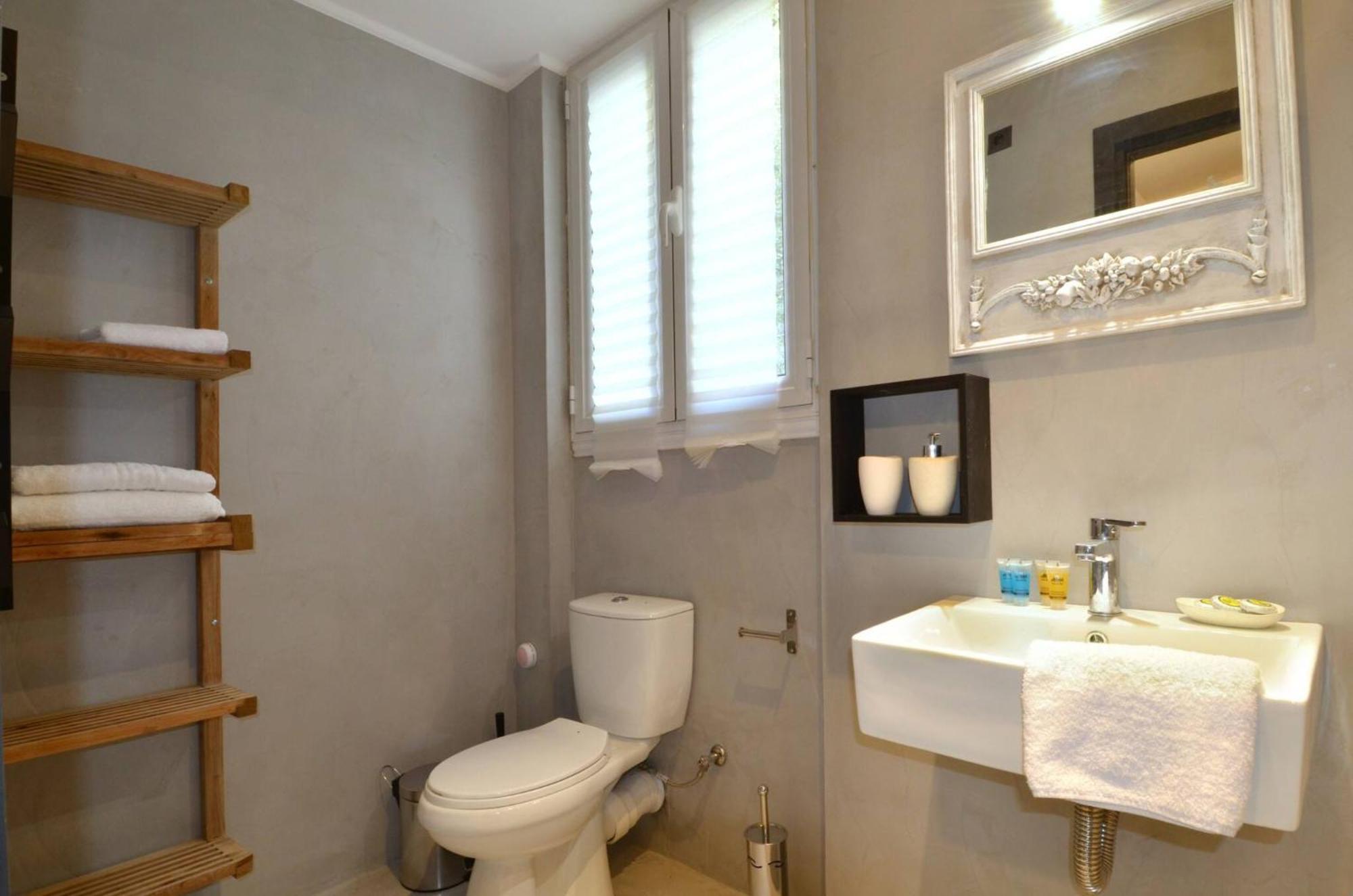 A Modern Rustic Cosy Apartment At The Foot Of Mount Lycabettus Aten Exteriör bild